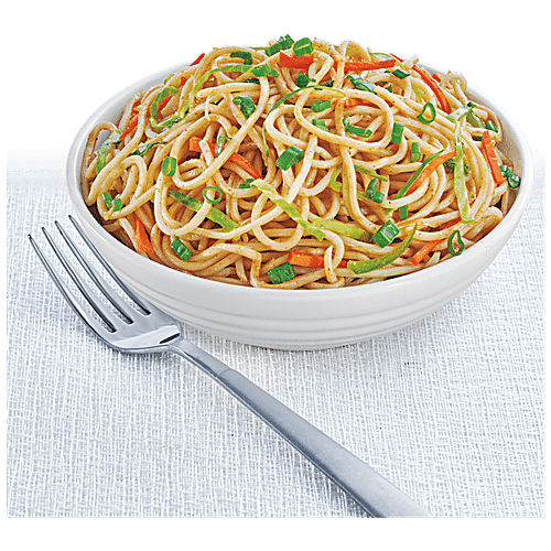 CHING'S SECRET Veg Hakka Noodles 560 g